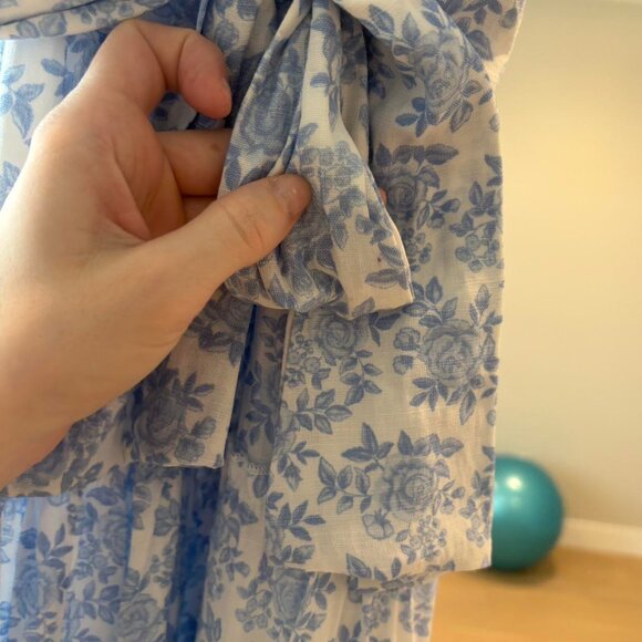 Altar'd State Blue and White Tie Back Short Dress Small - Picture 8 of 8